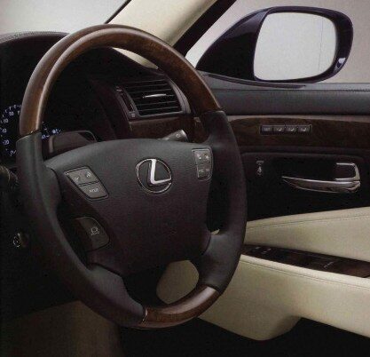 レクサスLS600h
