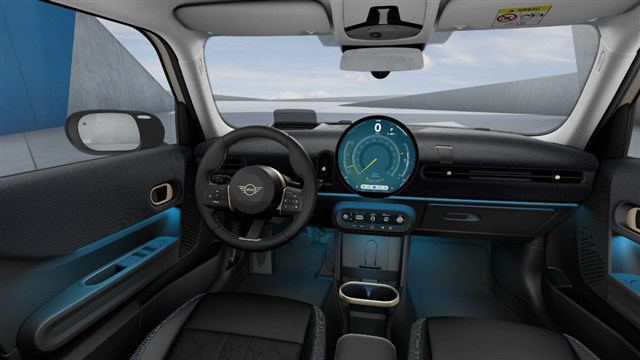 https://www.mini.jp/ja_JP/home/range/mini-cooper-5-door.html