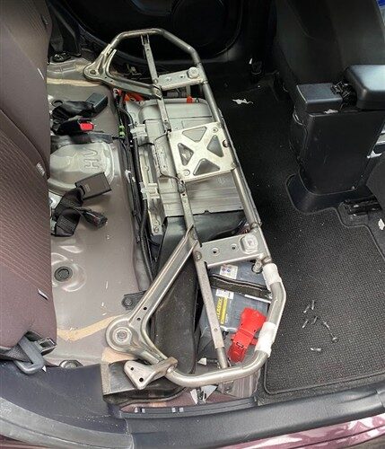 アクアのバッテリー交換方法